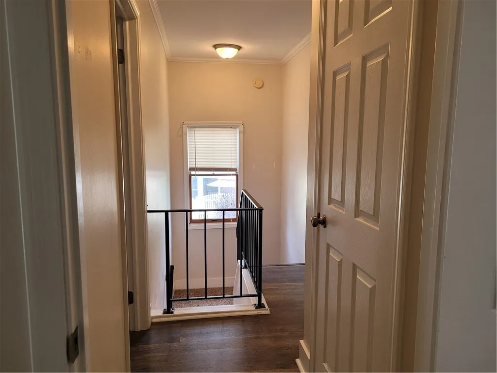 2 Woodlawn Avenue, Perinton, New York 14450, Perinton, New York 14450, 2 Bedrooms Bedrooms, 5 Rooms Rooms,1 BathroomBathrooms,Residential Lease,For Rent,2 Woodlawn Avenue, Perinton, New York 14450,R1631495