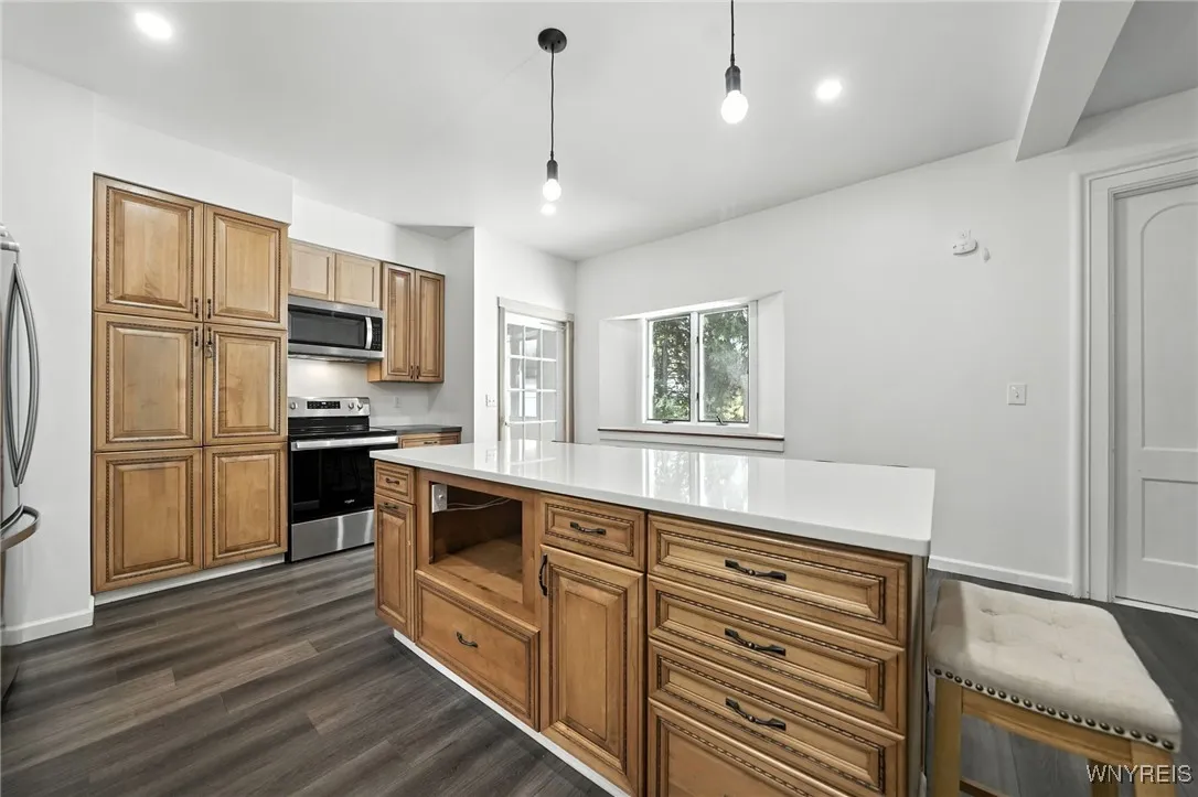 3571 Fruit Avenue, Ridgeway, New York 14103, Ridgeway, New York 14103, 4 Bedrooms Bedrooms, 9 Rooms Rooms,2 BathroomsBathrooms,Residential,Closed,3571 Fruit Avenue, Ridgeway, New York 14103,0,B1630949