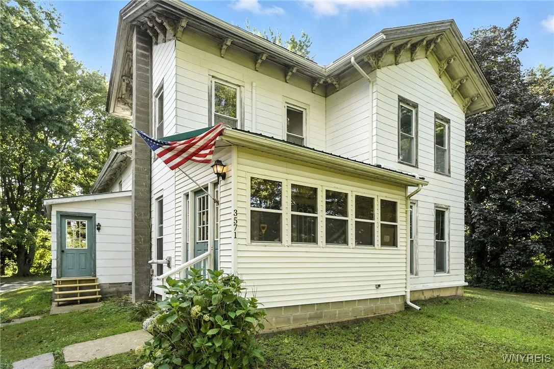 3571 Fruit Avenue, Ridgeway, New York 14103, Ridgeway, New York 14103, 4 Bedrooms Bedrooms, 9 Rooms Rooms,2 BathroomsBathrooms,Residential,Closed,3571 Fruit Avenue, Ridgeway, New York 14103,0,B1630949