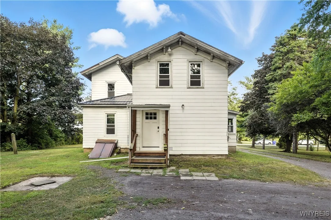 3571 Fruit Avenue, Ridgeway, New York 14103, Ridgeway, New York 14103, 4 Bedrooms Bedrooms, 9 Rooms Rooms,2 BathroomsBathrooms,Residential,Closed,3571 Fruit Avenue, Ridgeway, New York 14103,0,B1630949