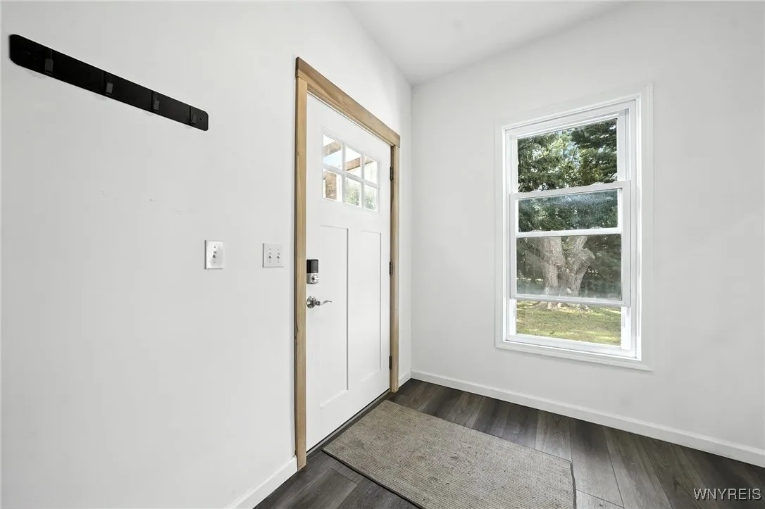 3571 Fruit Avenue, Ridgeway, New York 14103, Ridgeway, New York 14103, 4 Bedrooms Bedrooms, 9 Rooms Rooms,2 BathroomsBathrooms,Residential,Closed,3571 Fruit Avenue, Ridgeway, New York 14103,0,B1630949