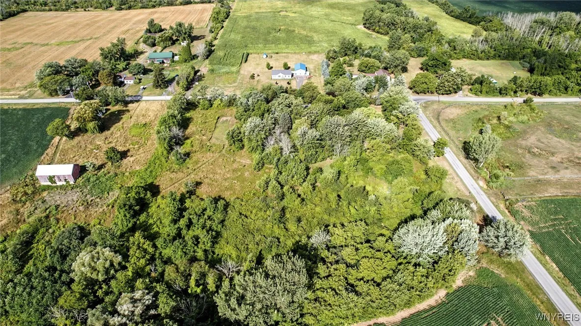 3571 Fruit Avenue, Ridgeway, New York 14103, Ridgeway, New York 14103, 4 Bedrooms Bedrooms, 9 Rooms Rooms,2 BathroomsBathrooms,Residential,Closed,3571 Fruit Avenue, Ridgeway, New York 14103,0,B1630949