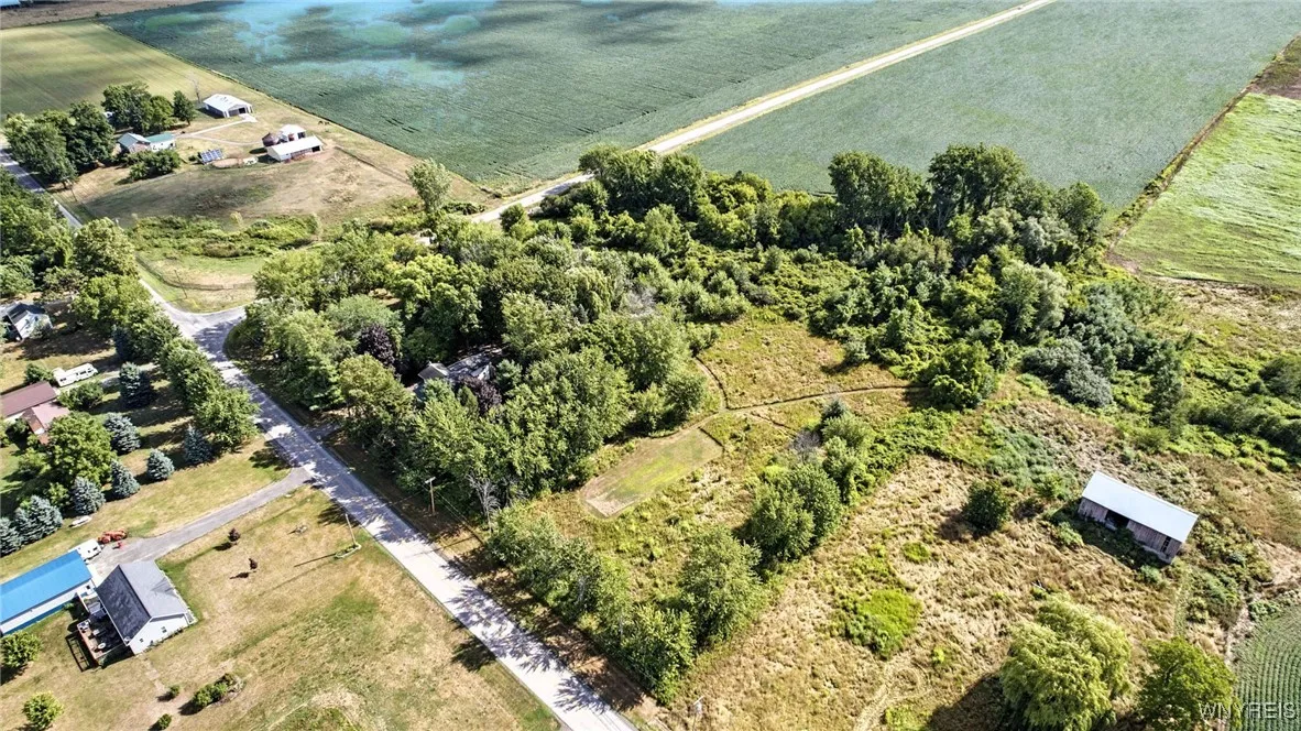 3571 Fruit Avenue, Ridgeway, New York 14103, Ridgeway, New York 14103, 4 Bedrooms Bedrooms, 9 Rooms Rooms,2 BathroomsBathrooms,Residential,Closed,3571 Fruit Avenue, Ridgeway, New York 14103,0,B1630949