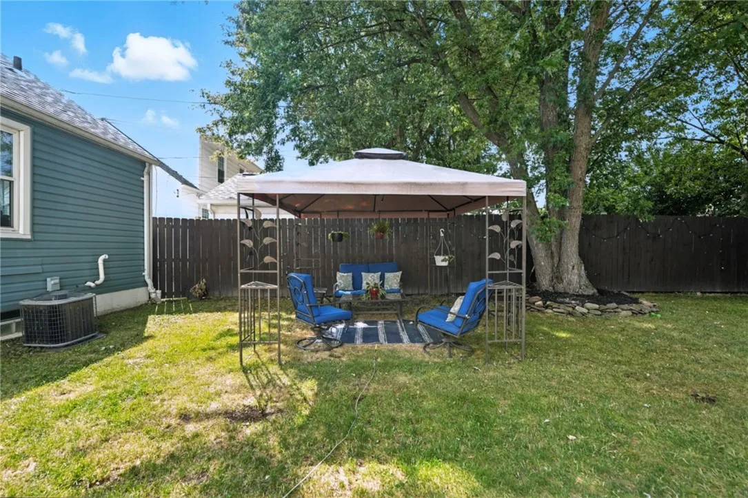 217 Briarhurst Drive, Tonawanda, New York 14150, Tonawanda, New York 14150, 3 Bedrooms Bedrooms, 6 Rooms Rooms,1 BathroomBathrooms,Residential,Closed,217 Briarhurst Drive, Tonawanda, New York 14150,0,R1632085