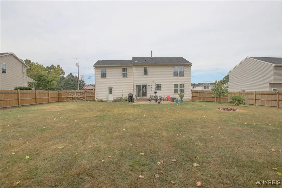 6023 Shoreham Drive, Hamburg, New York 14085, Hamburg, New York 14085, 4 Bedrooms Bedrooms, 9 Rooms Rooms,1 BathroomBathrooms,Residential,For Sale,6023 Shoreham Drive, Hamburg, New York 14085,0,B1631785
