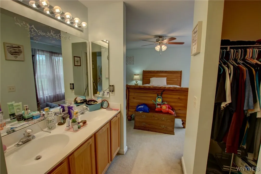 6023 Shoreham Drive, Hamburg, New York 14085, Hamburg, New York 14085, 4 Bedrooms Bedrooms, 9 Rooms Rooms,1 BathroomBathrooms,Residential,For Sale,6023 Shoreham Drive, Hamburg, New York 14085,0,B1631785