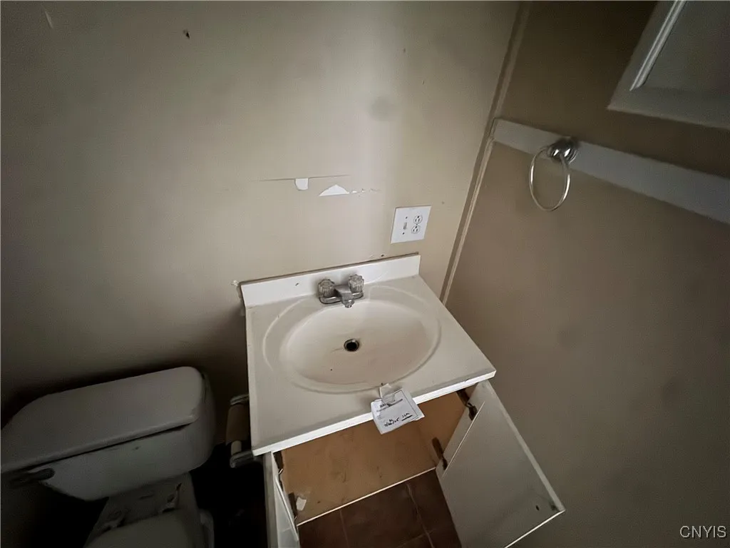 301 Keyes Avenue, Watertown City, New York 13601, Watertown City, New York 13601, 4 Bedrooms Bedrooms, ,2 BathroomsBathrooms,Residential,Closed,301 Keyes Avenue, Watertown City, New York 13601,0,S1632084