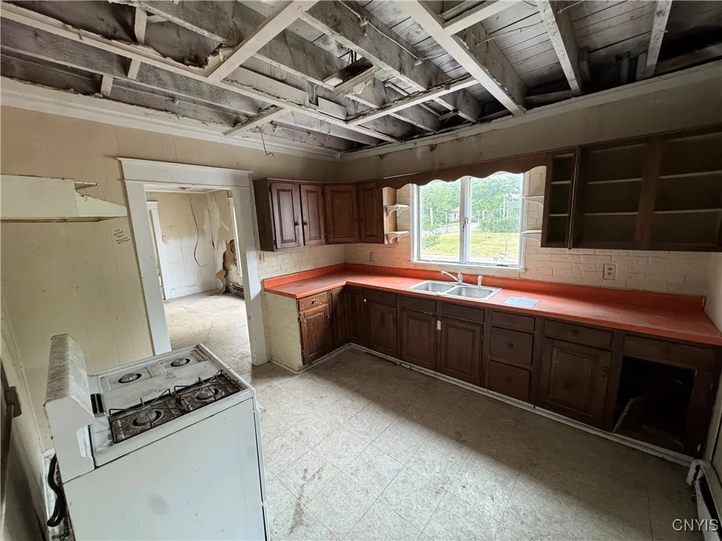 301 Keyes Avenue, Watertown City, New York 13601, Watertown City, New York 13601, 4 Bedrooms Bedrooms, ,2 BathroomsBathrooms,Residential,Closed,301 Keyes Avenue, Watertown City, New York 13601,0,S1632084