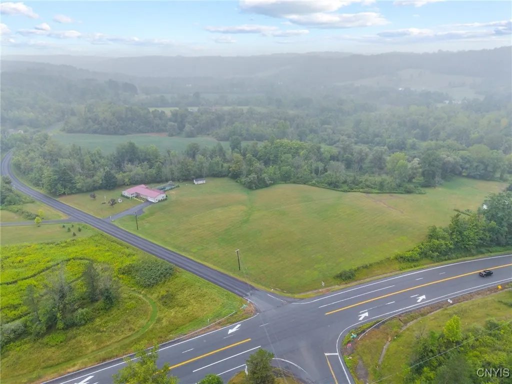 Easy access via route 20 and route 174