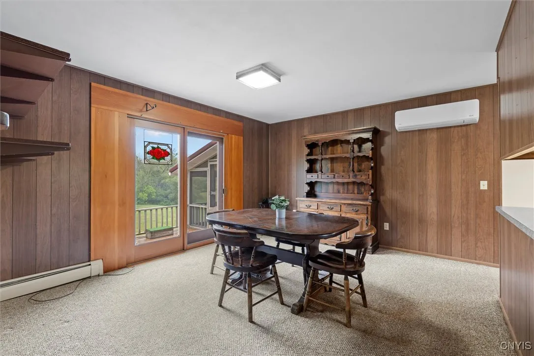 Sliders easy access to deck