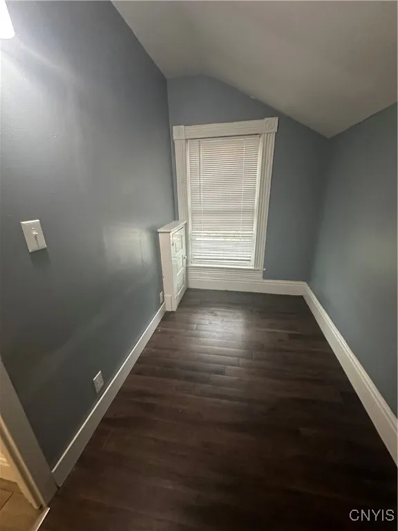 BEDROOM #4
