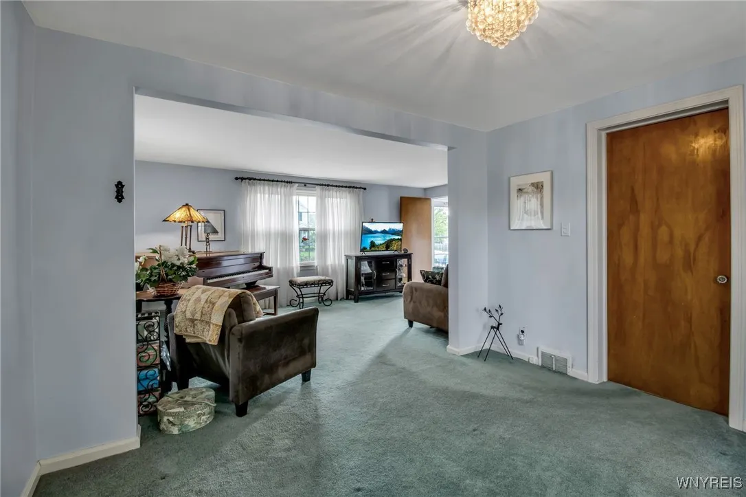 384 Knowlton Avenue, Tonawanda, New York 14217, Tonawanda, New York 14217, 3 Bedrooms Bedrooms, 7 Rooms Rooms,1 BathroomBathrooms,Residential,Closed,384 Knowlton Avenue, Tonawanda, New York 14217,0,B1627380