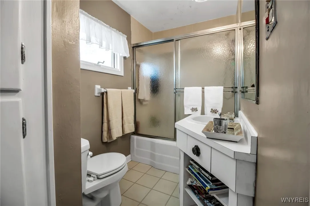 384 Knowlton Avenue, Tonawanda, New York 14217, Tonawanda, New York 14217, 3 Bedrooms Bedrooms, 7 Rooms Rooms,1 BathroomBathrooms,Residential,Closed,384 Knowlton Avenue, Tonawanda, New York 14217,0,B1627380