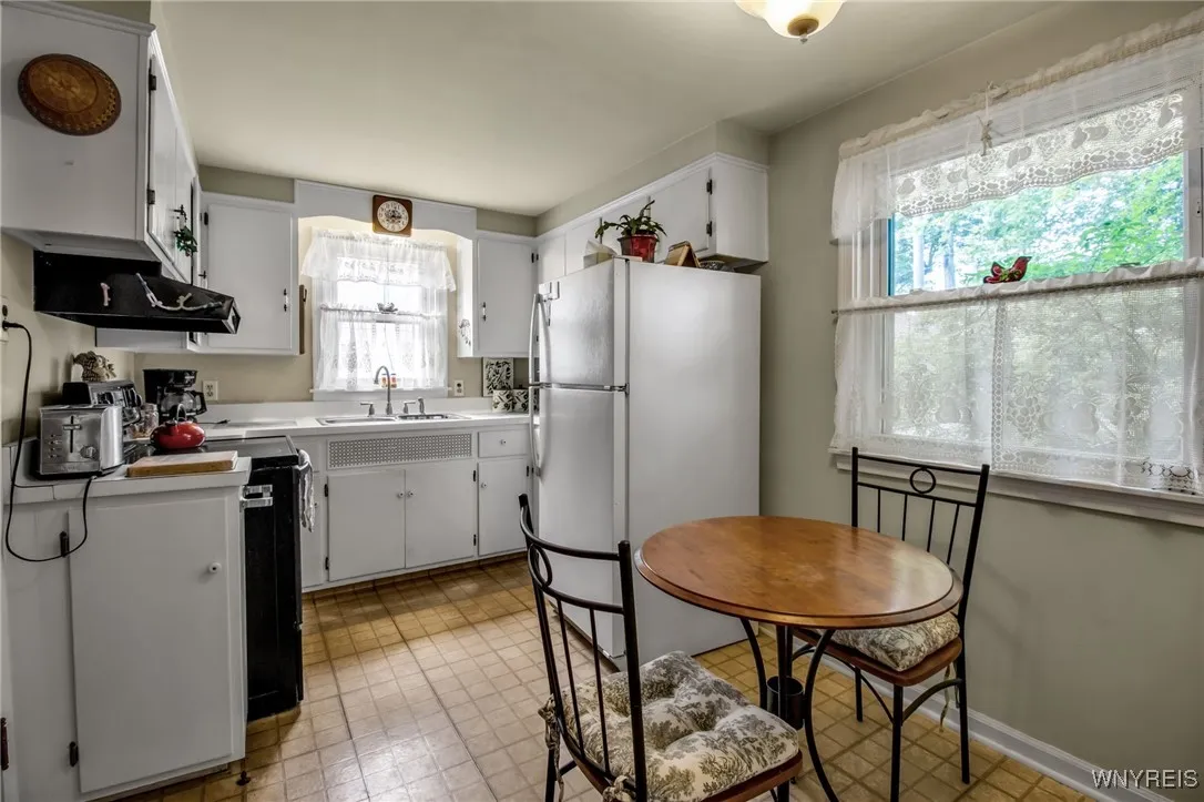 384 Knowlton Avenue, Tonawanda, New York 14217, Tonawanda, New York 14217, 3 Bedrooms Bedrooms, 7 Rooms Rooms,1 BathroomBathrooms,Residential,Closed,384 Knowlton Avenue, Tonawanda, New York 14217,0,B1627380