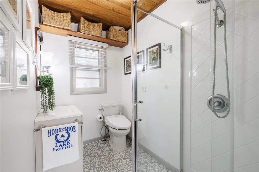 8568 East Lake Road, Batavia City, New York 14020, Stafford, New York 14020, 1 Bedroom Bedrooms, 4 Rooms Rooms,1 BathroomBathrooms,Residential,Closed,8568 East Lake Road, Batavia City, New York 14020,0,R1631867