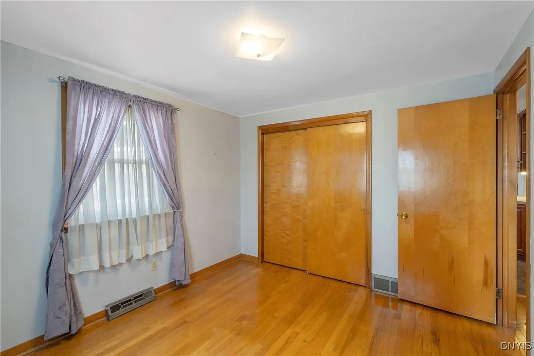 205 Hood Ave, Syracuse, New York 13208, Syracuse, New York 13208, 2 Bedrooms Bedrooms, 6 Rooms Rooms,1 BathroomBathrooms,Residential,Closed,205 Hood Ave, Syracuse, New York 13208,0,S1630948