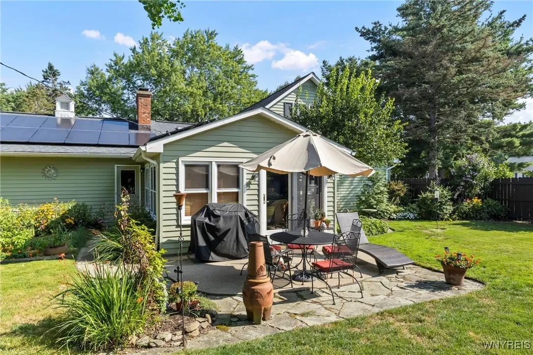 22 Old Farm Road, Orchard Park, New York 14127, Orchard Park, New York 14127, 4 Bedrooms Bedrooms, 9 Rooms Rooms,2 BathroomsBathrooms,Residential,For Sale,22 Old Farm Road, Orchard Park, New York 14127,0,B1632019