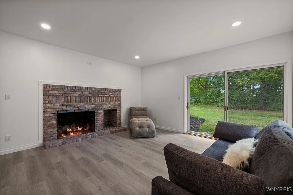3104 East River Road, Grand Island, New York 14072, Grand Island, New York 14072, 2 Bedrooms Bedrooms, 5 Rooms Rooms,2 BathroomsBathrooms,Residential,For Sale,3104 East River Road, Grand Island, New York 14072,0,B1631364