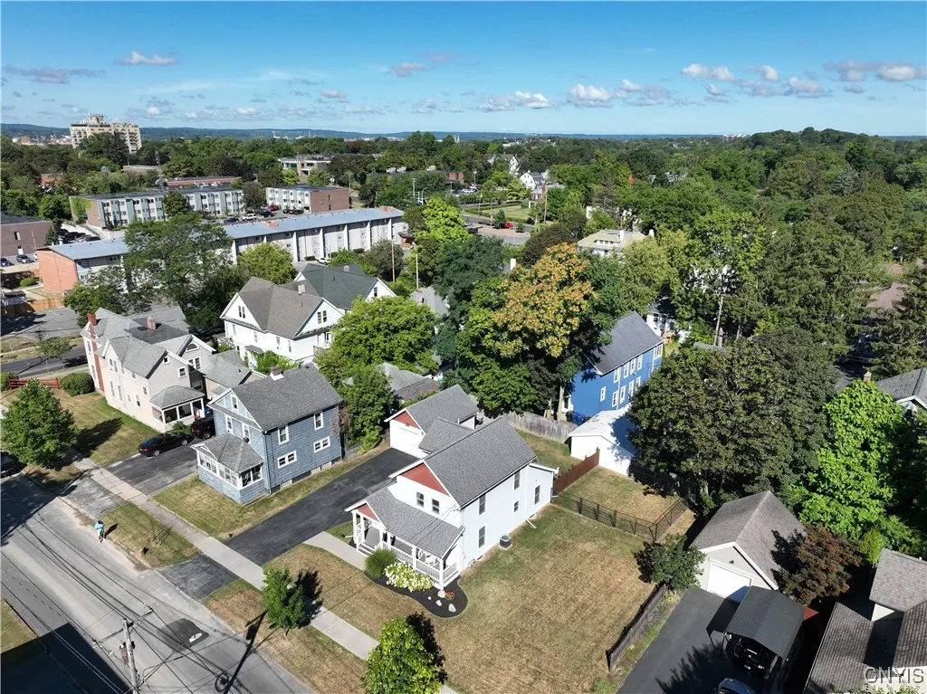 127 Shuart Avenue, Syracuse, New York 13203, Syracuse, New York 13203, 3 Bedrooms Bedrooms, 6 Rooms Rooms,2 BathroomsBathrooms,Residential,Closed,127 Shuart Avenue, Syracuse, New York 13203,0,S1631809