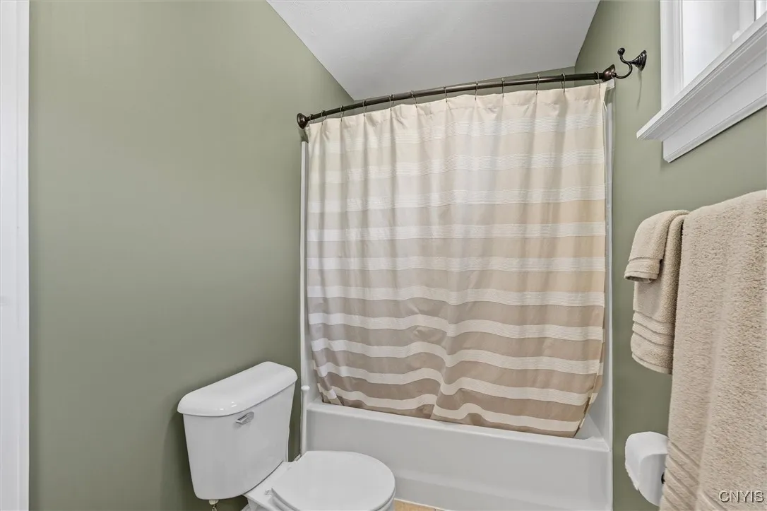 127 Shuart Avenue, Syracuse, New York 13203, Syracuse, New York 13203, 3 Bedrooms Bedrooms, 6 Rooms Rooms,2 BathroomsBathrooms,Residential,Closed,127 Shuart Avenue, Syracuse, New York 13203,0,S1631809