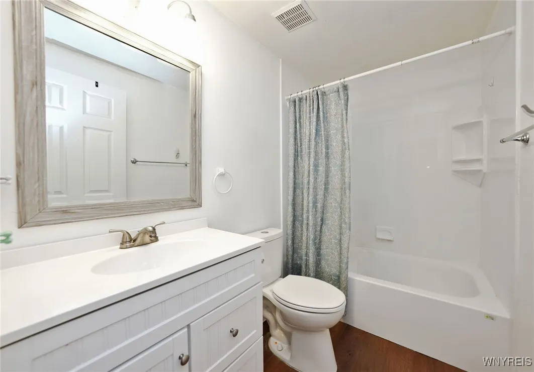 176 Stepping Stone Lane, Orchard Park, New York 14, Orchard Park, New York 14127, 3 Bedrooms Bedrooms, 8 Rooms Rooms,1 BathroomBathrooms,Residential,For Sale,176 Stepping Stone Lane, Orchard Park, New York 14,0,B1629751