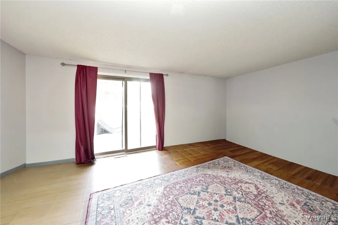 176 Stepping Stone Lane, Orchard Park, New York 14, Orchard Park, New York 14127, 3 Bedrooms Bedrooms, 8 Rooms Rooms,1 BathroomBathrooms,Residential,For Sale,176 Stepping Stone Lane, Orchard Park, New York 14,0,B1629751