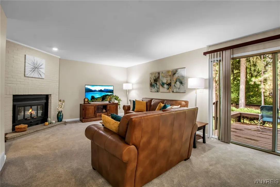 88 Breezewood Common, Amherst, New York 14051, Amherst, New York 14051, 3 Bedrooms Bedrooms, 6 Rooms Rooms,2 BathroomsBathrooms,Residential,Closed,88 Breezewood Common, Amherst, New York 14051,0,B1630381