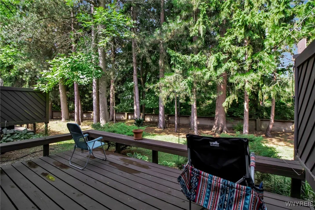 88 Breezewood Common, Amherst, New York 14051, Amherst, New York 14051, 3 Bedrooms Bedrooms, 6 Rooms Rooms,2 BathroomsBathrooms,Residential,For Sale,88 Breezewood Common, Amherst, New York 14051,B1630381