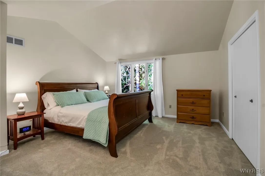88 Breezewood Common, Amherst, New York 14051, Amherst, New York 14051, 3 Bedrooms Bedrooms, 6 Rooms Rooms,2 BathroomsBathrooms,Residential,For Sale,88 Breezewood Common, Amherst, New York 14051,B1630381
