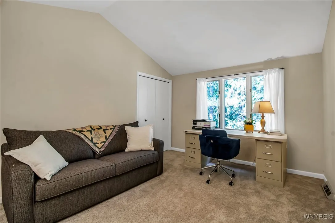 88 Breezewood Common, Amherst, New York 14051, Amherst, New York 14051, 3 Bedrooms Bedrooms, 6 Rooms Rooms,2 BathroomsBathrooms,Residential,For Sale,88 Breezewood Common, Amherst, New York 14051,B1630381