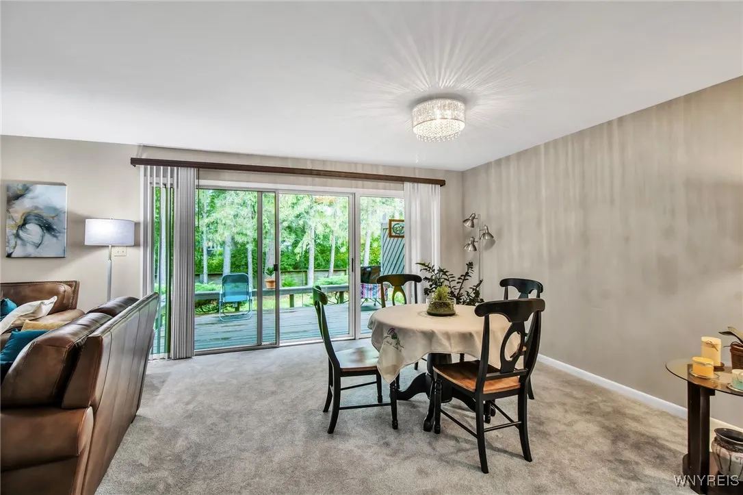 88 Breezewood Common, Amherst, New York 14051, Amherst, New York 14051, 3 Bedrooms Bedrooms, 6 Rooms Rooms,2 BathroomsBathrooms,Residential,For Sale,88 Breezewood Common, Amherst, New York 14051,B1630381