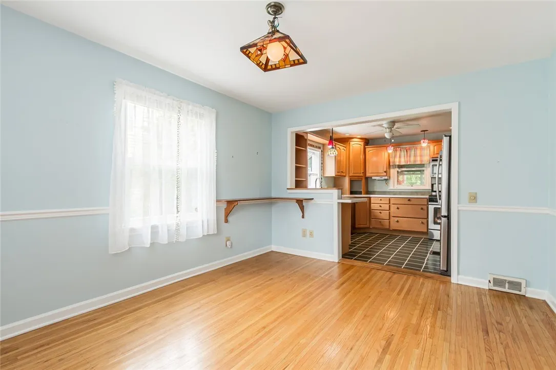 110 Worthing Terrace, East Rochester, New York 144, East Rochester, New York 14445, 3 Bedrooms Bedrooms, 7 Rooms Rooms,2 BathroomsBathrooms,Residential,Closed,110 Worthing Terrace, East Rochester, New York 144,0,R1628745