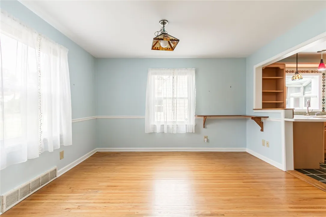 110 Worthing Terrace, East Rochester, New York 144, East Rochester, New York 14445, 3 Bedrooms Bedrooms, 7 Rooms Rooms,2 BathroomsBathrooms,Residential,Closed,110 Worthing Terrace, East Rochester, New York 144,0,R1628745