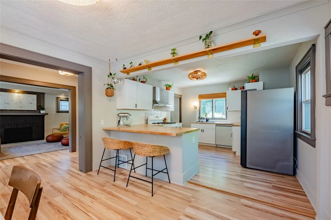 30 Forgham Road, Greece, New York 14616, Greece, New York 14616, 3 Bedrooms Bedrooms, 7 Rooms Rooms,1 BathroomBathrooms,Residential,Closed,30 Forgham Road, Greece, New York 14616,0,R1632028