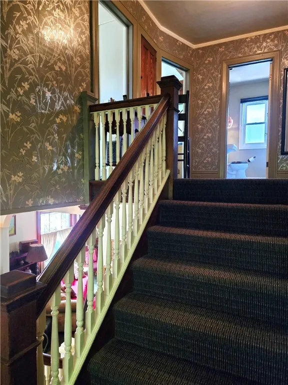 Let's head to the second floor.