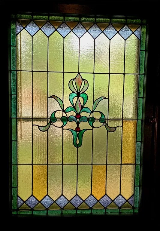 A closer look at the window over the window seat