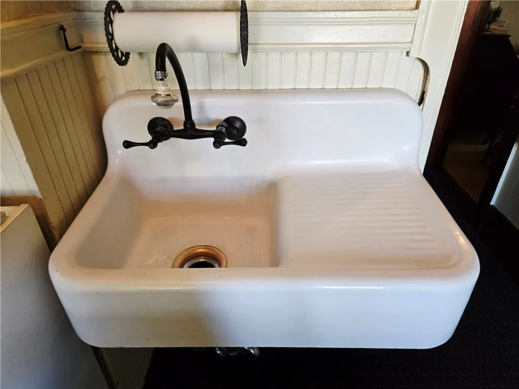 Gotta love this sink.