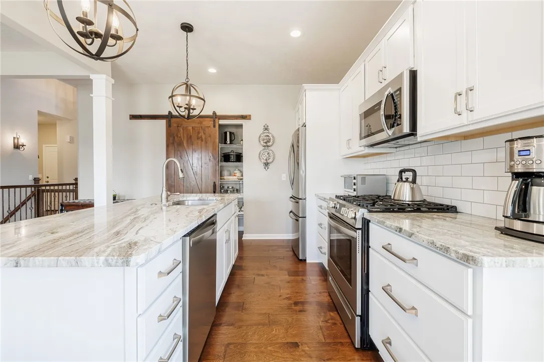 283 Avery Park Ln Lane, Greece, New York 14612, Greece, New York 14612, 3 Bedrooms Bedrooms, 5 Rooms Rooms,2 BathroomsBathrooms,Residential,Closed,283 Avery Park Ln Lane, Greece, New York 14612,0,R1631403