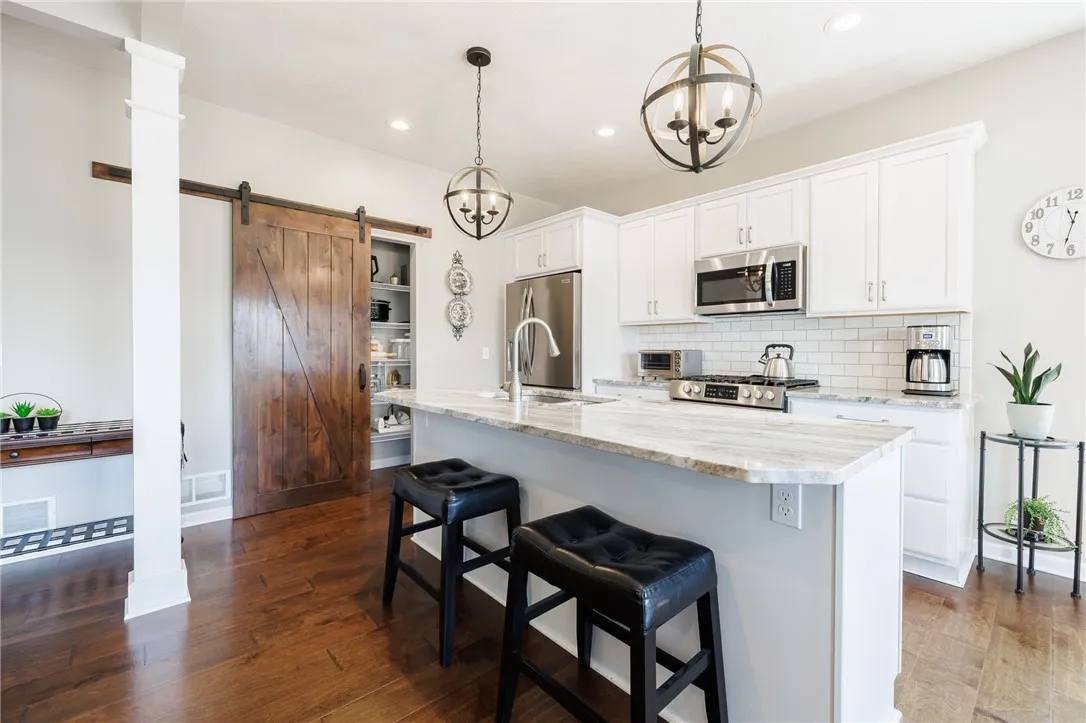 283 Avery Park Ln Lane, Greece, New York 14612, Greece, New York 14612, 3 Bedrooms Bedrooms, 5 Rooms Rooms,2 BathroomsBathrooms,Residential,Closed,283 Avery Park Ln Lane, Greece, New York 14612,0,R1631403