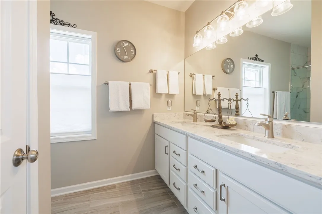 283 Avery Park Ln Lane, Greece, New York 14612, Greece, New York 14612, 3 Bedrooms Bedrooms, 5 Rooms Rooms,2 BathroomsBathrooms,Residential,Closed,283 Avery Park Ln Lane, Greece, New York 14612,0,R1631403