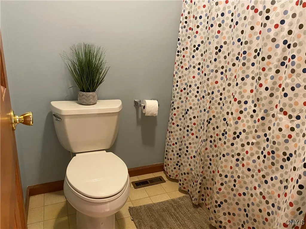 4815 Creaser Road, Westmoreland, New York 13490, Westmoreland, New York 13490, 4 Bedrooms Bedrooms, 7 Rooms Rooms,2 BathroomsBathrooms,Residential,Closed,4815 Creaser Road, Westmoreland, New York 13490,0,S1631665