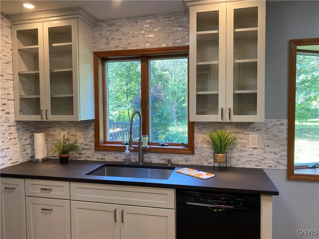 4815 Creaser Road, Westmoreland, New York 13490, Westmoreland, New York 13490, 4 Bedrooms Bedrooms, 7 Rooms Rooms,2 BathroomsBathrooms,Residential,Closed,4815 Creaser Road, Westmoreland, New York 13490,0,S1631665