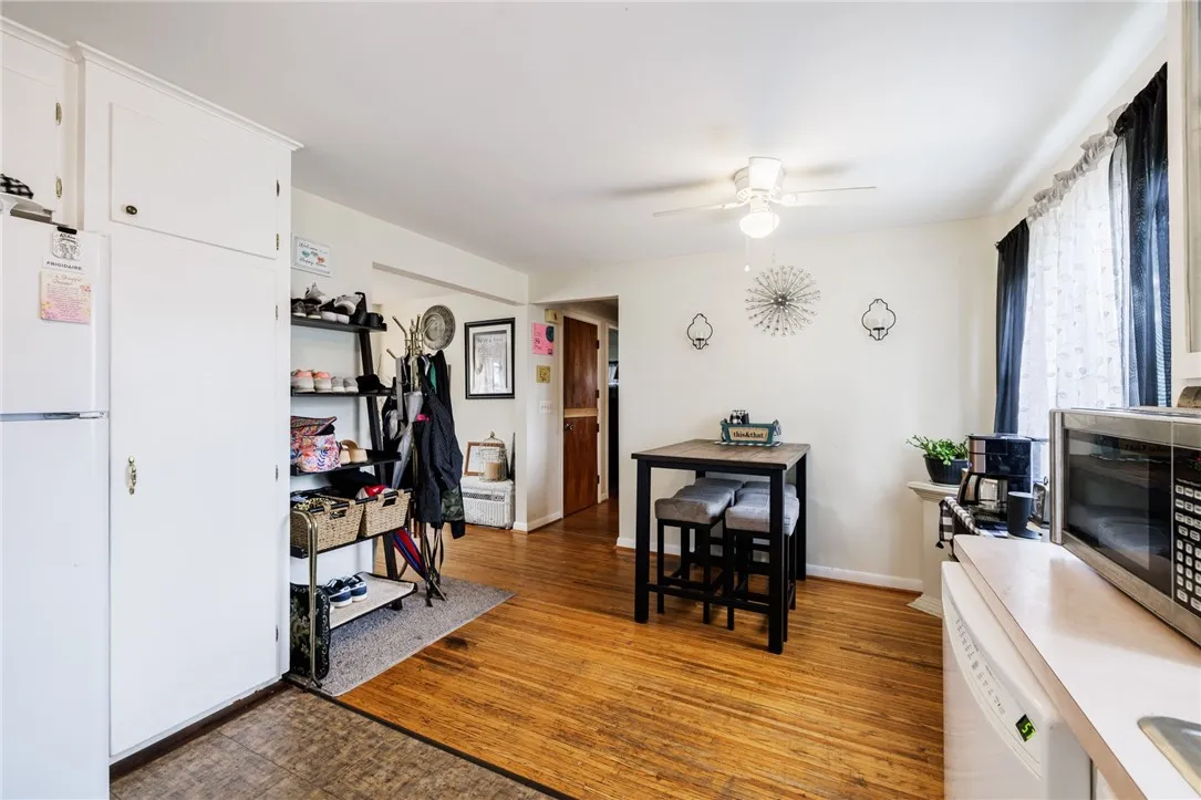 58 Sunnyside Lane, Chili, New York 14514, Chili, New York 14514, 3 Bedrooms Bedrooms, ,2 BathroomsBathrooms,Residential,Closed,58 Sunnyside Lane, Chili, New York 14514,0,R1631638