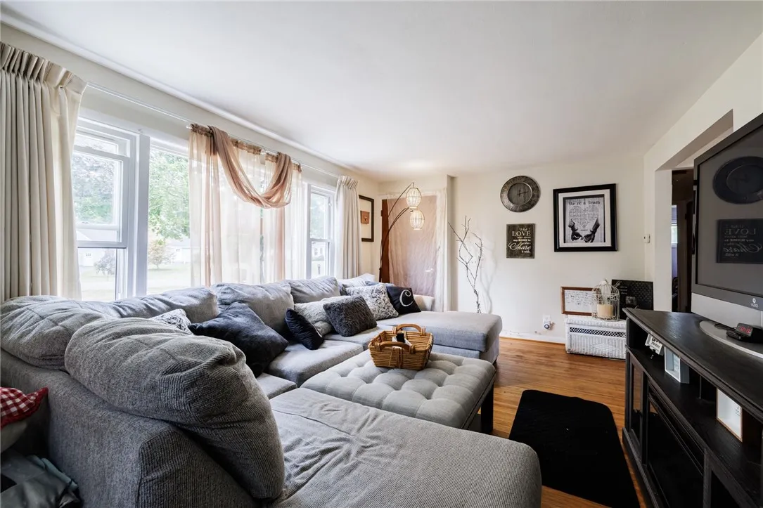 58 Sunnyside Lane, Chili, New York 14514, Chili, New York 14514, 3 Bedrooms Bedrooms, ,2 BathroomsBathrooms,Residential,Closed,58 Sunnyside Lane, Chili, New York 14514,0,R1631638