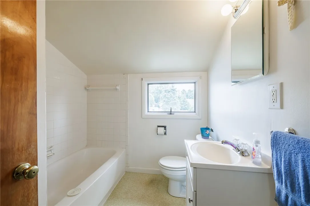 58 Sunnyside Lane, Chili, New York 14514, Chili, New York 14514, 3 Bedrooms Bedrooms, ,2 BathroomsBathrooms,Residential,Closed,58 Sunnyside Lane, Chili, New York 14514,0,R1631638
