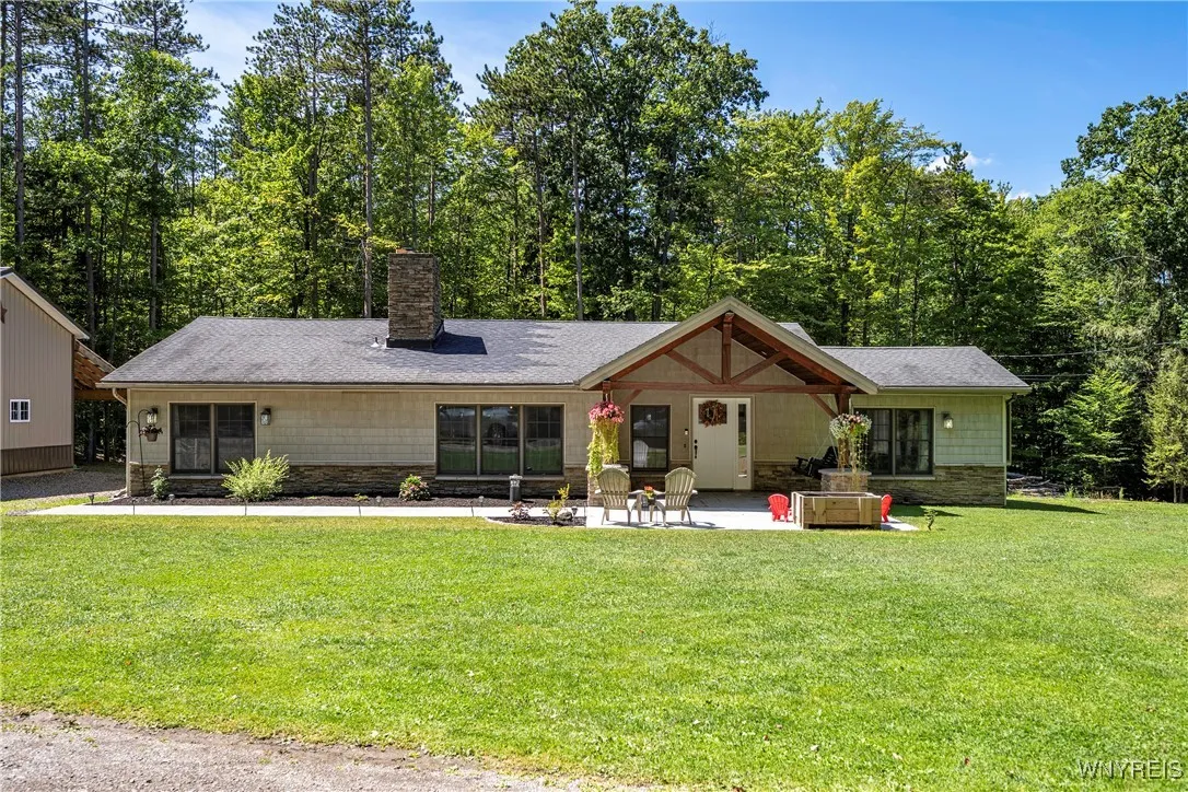 9852 Larkin Road, Eden, New York 14057, Eden, New York 14057, 3 Bedrooms Bedrooms, 7 Rooms Rooms,2 BathroomsBathrooms,Residential,Closed,9852 Larkin Road, Eden, New York 14057,0,B1631954