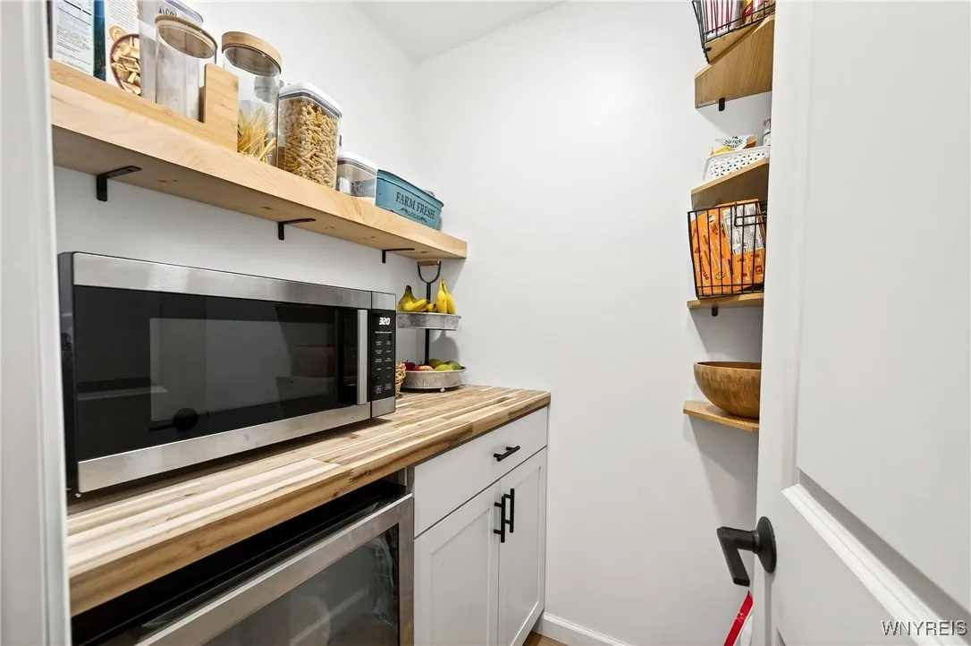 9852 Larkin Road, Eden, New York 14057, Eden, New York 14057, 3 Bedrooms Bedrooms, 7 Rooms Rooms,2 BathroomsBathrooms,Residential,Closed,9852 Larkin Road, Eden, New York 14057,0,B1631954