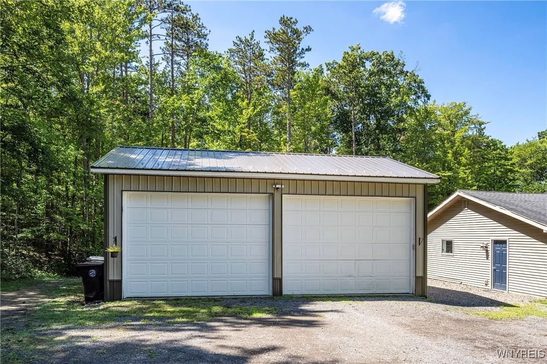 9852 Larkin Road, Eden, New York 14057, Eden, New York 14057, 3 Bedrooms Bedrooms, 7 Rooms Rooms,2 BathroomsBathrooms,Residential,Closed,9852 Larkin Road, Eden, New York 14057,0,B1631954