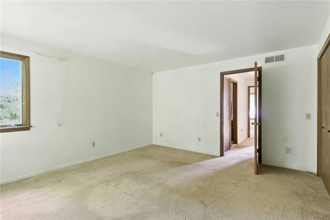 299 Brooksboro Drive, Webster, New York 14580, Webster, New York 14580, 4 Bedrooms Bedrooms, 8 Rooms Rooms,3 BathroomsBathrooms,Residential,Closed,299 Brooksboro Drive, Webster, New York 14580,0,R1628266