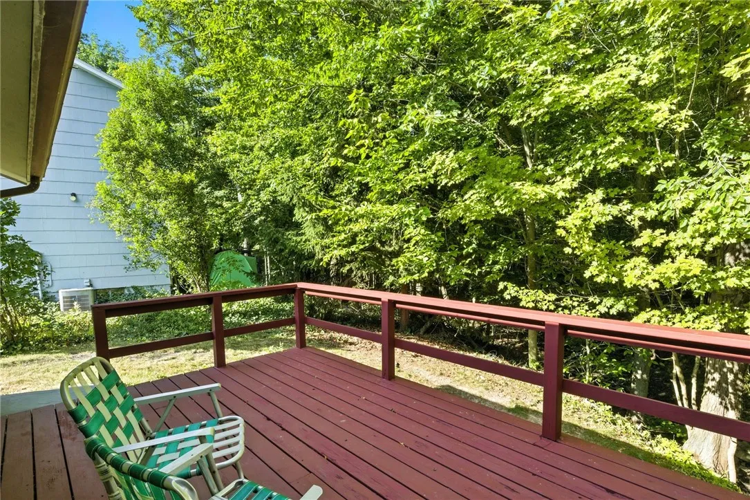 299 Brooksboro Drive, Webster, New York 14580, Webster, New York 14580, 4 Bedrooms Bedrooms, 8 Rooms Rooms,3 BathroomsBathrooms,Residential,Closed,299 Brooksboro Drive, Webster, New York 14580,0,R1628266